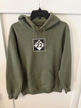 M22 Hoodie Up North Traverse City Northern Michigan Sweatshirt Size Small